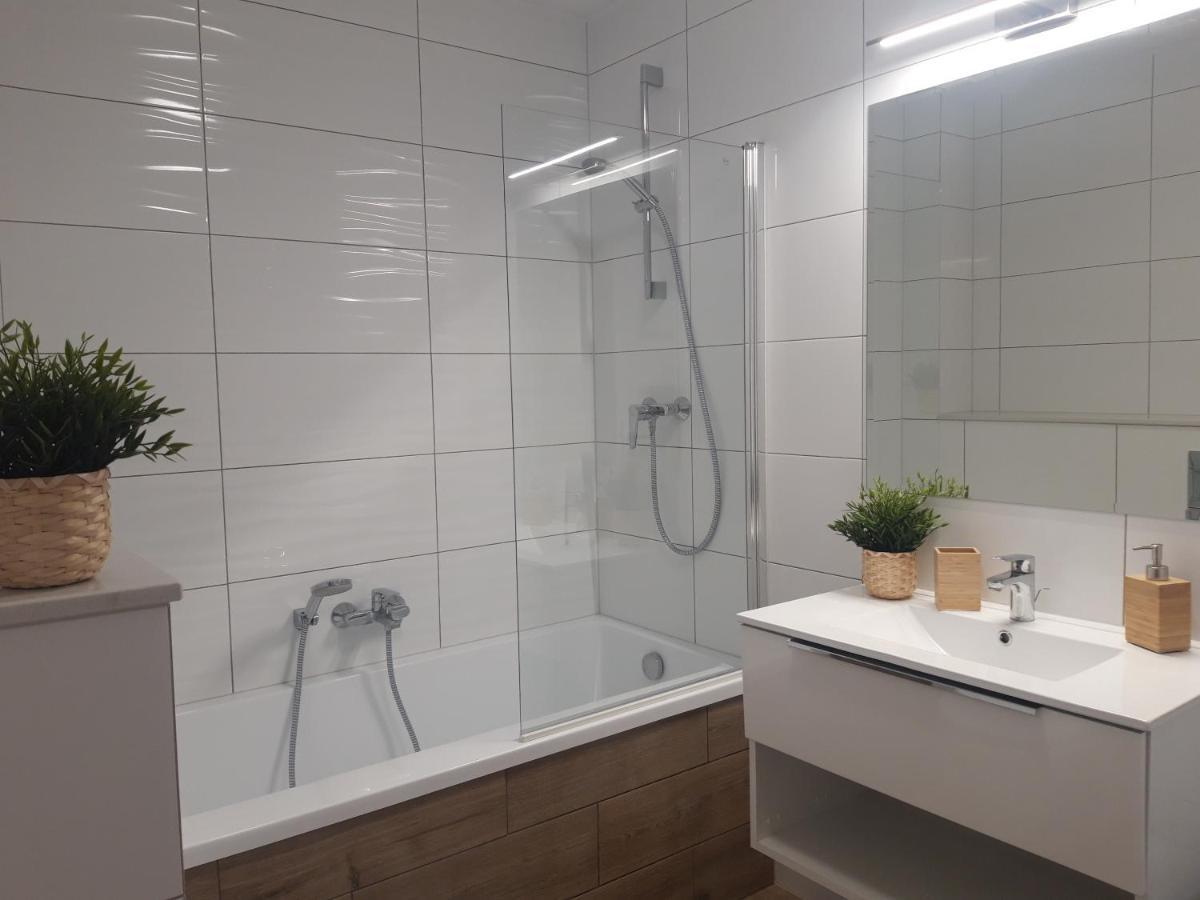 Domek W Parku Daire Hel Dış mekan fotoğraf